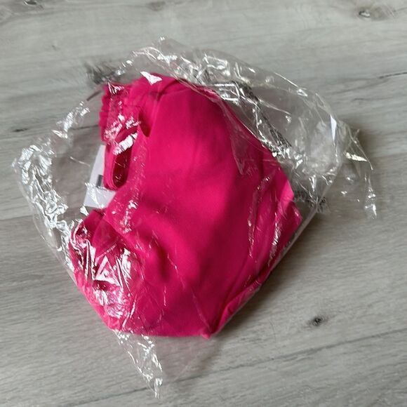 Gibsonlook Smocked Neck Chiffon Shell with Detachable Tie XS Hot Pink NWT IN PKG - Picture 5 of 7